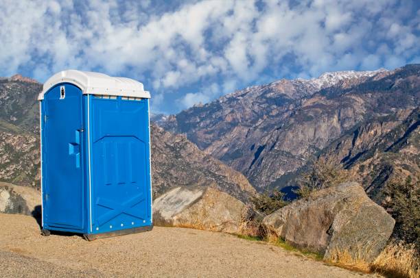 Porta potty delivery and setup in Midway North, TX